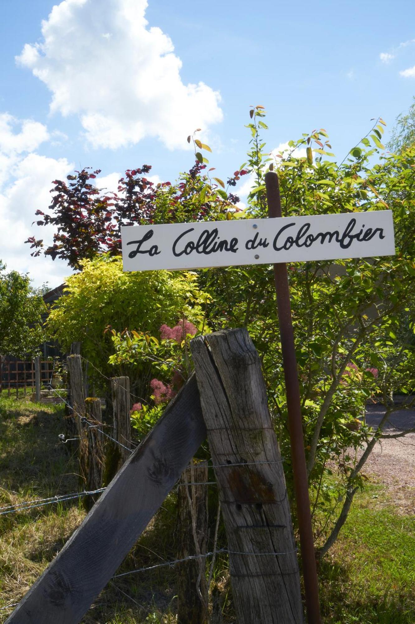La Colline Du Colombier Hotel Iguerande Exterior photo